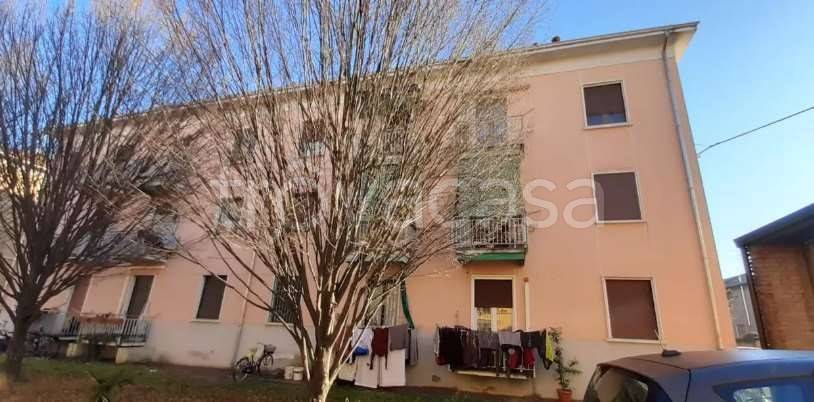 appartamento in vendita a Saronno in zona Cascina Colombara