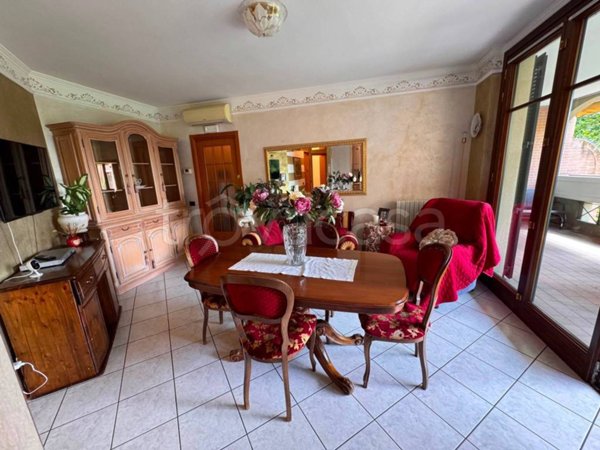 appartamento in vendita a Saronno