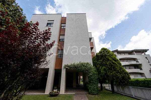 appartamento in vendita a Saronno