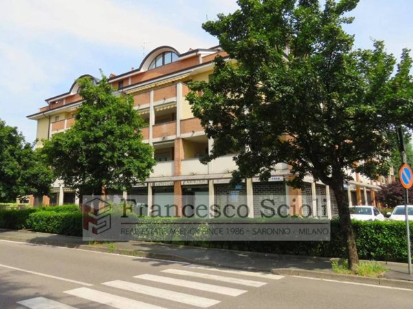appartamento in vendita a Saronno