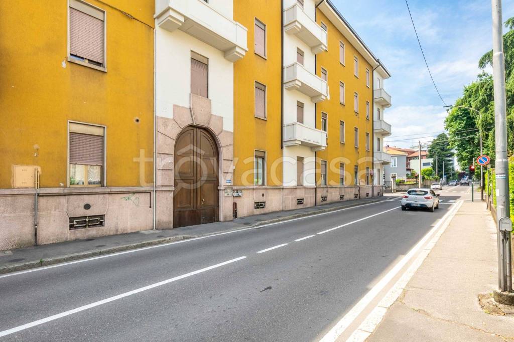 appartamento in vendita a Saronno