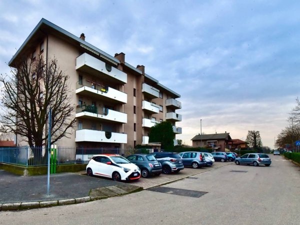 appartamento in vendita a Saronno