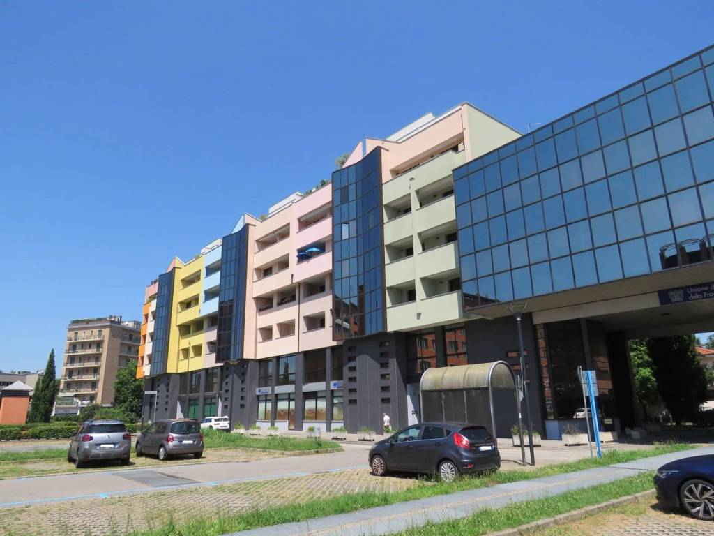 ufficio in vendita a Saronno