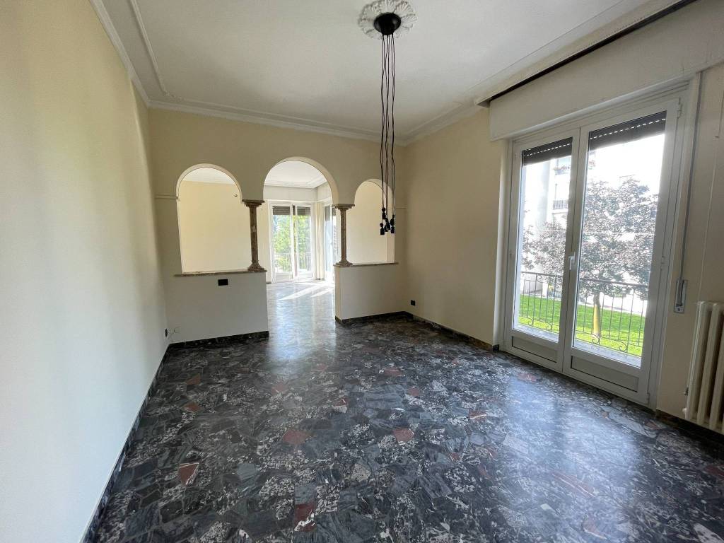 appartamento in vendita a Saronno