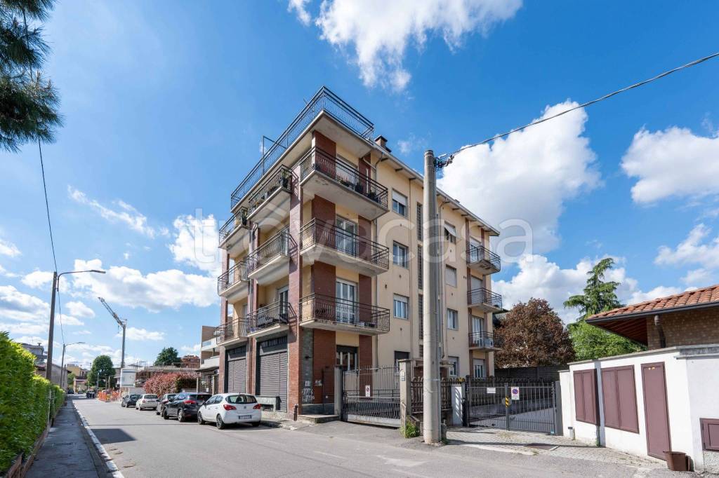 appartamento in vendita a Saronno