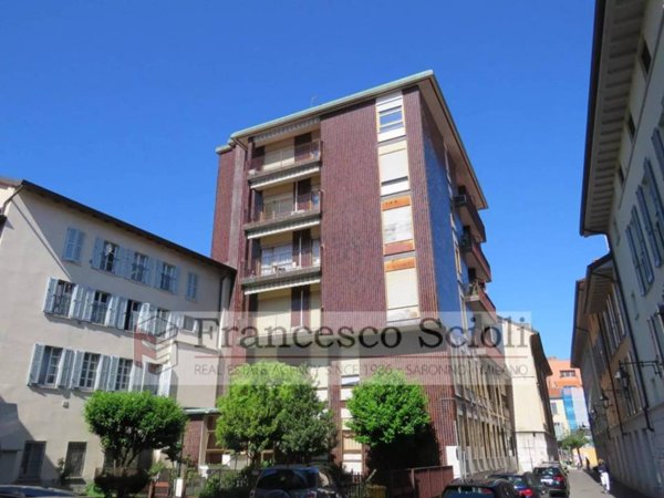 ufficio in vendita a Saronno