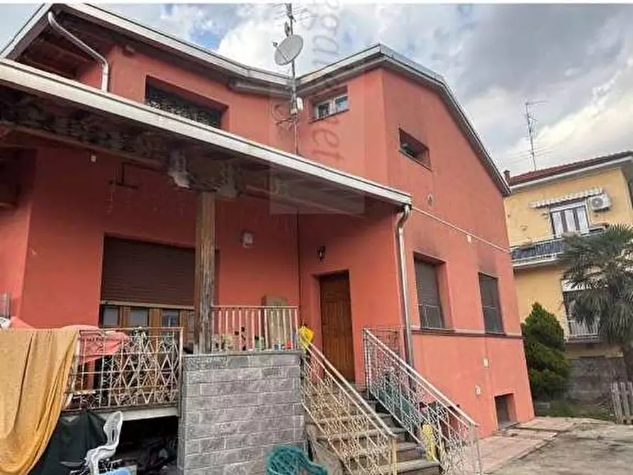 casa indipendente in vendita a Saronno