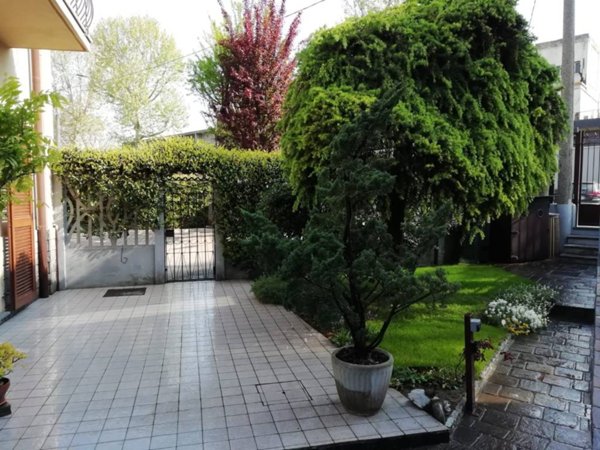 appartamento in vendita a Saronno