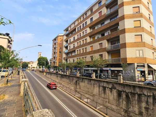 appartamento in vendita a Saronno