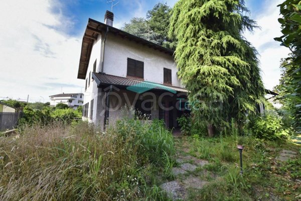 casa indipendente in vendita a Saronno