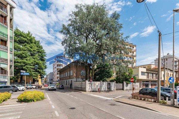 appartamento in vendita a Saronno