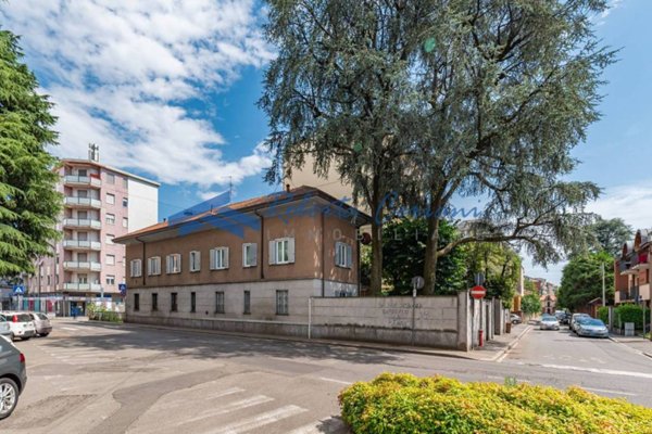 appartamento in vendita a Saronno