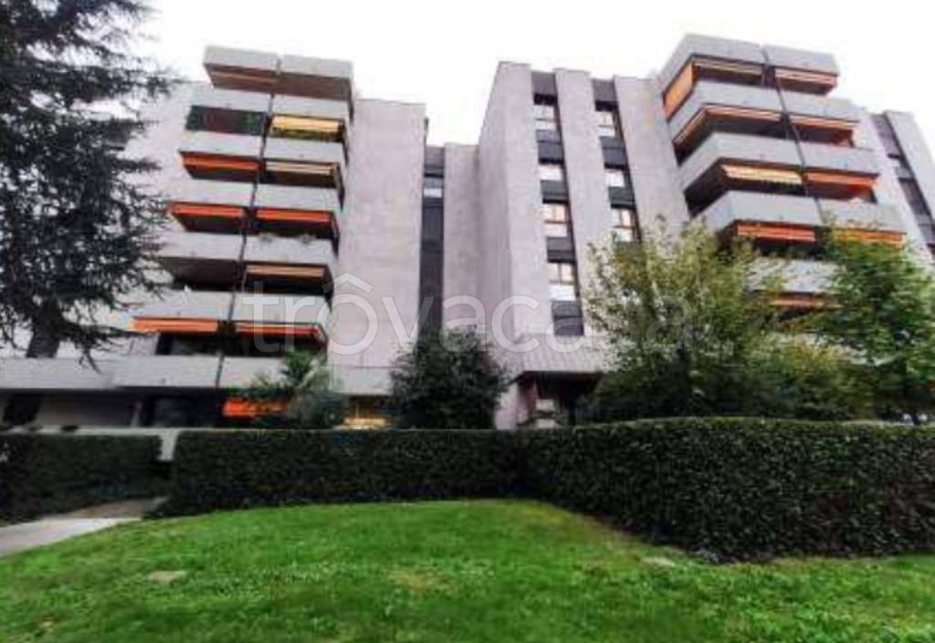 appartamento in vendita a Saronno