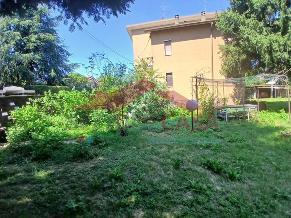 casa indipendente in vendita a Saronno