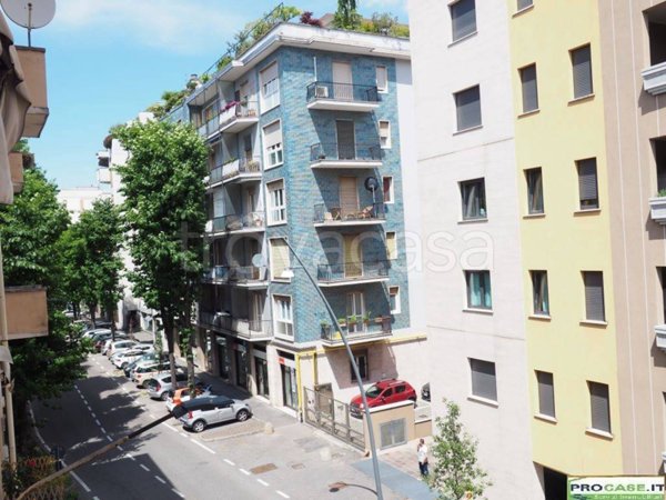 appartamento in vendita a Saronno