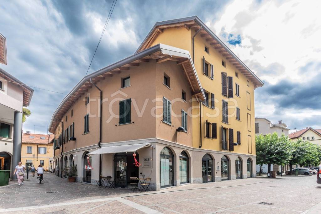 appartamento in vendita a Saronno