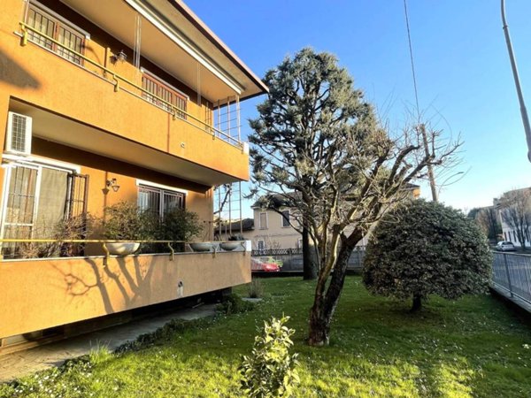 appartamento in vendita a Saronno