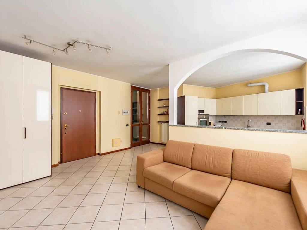 appartamento in vendita a Saronno