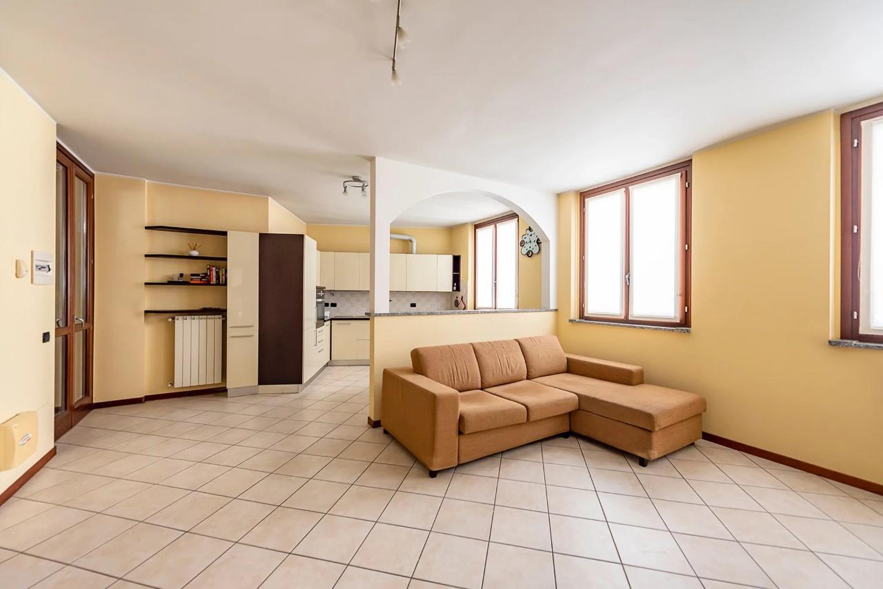 appartamento in vendita a Saronno