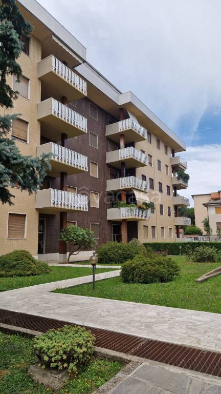appartamento in vendita a Saronno