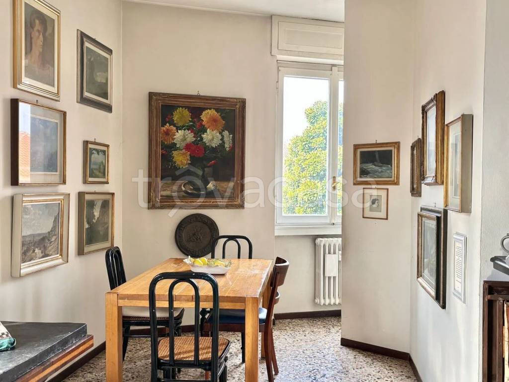 appartamento in vendita a Saronno