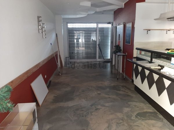 negozio in vendita a Saronno