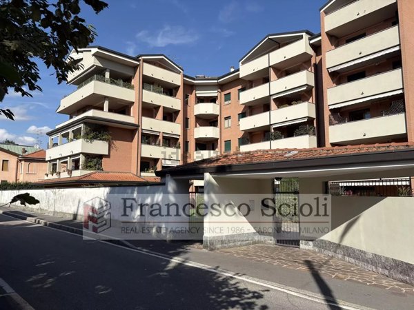 appartamento in vendita a Saronno
