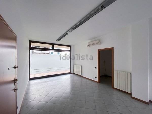 ufficio in vendita a Saronno
