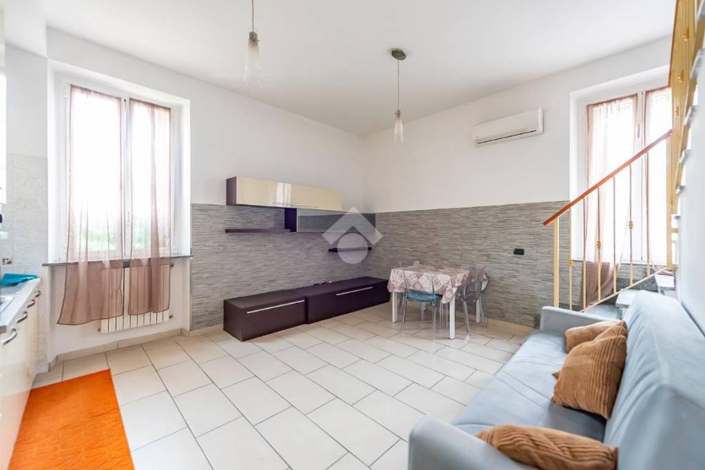 appartamento in vendita a Saronno