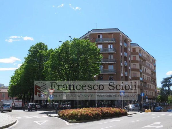appartamento in vendita a Saronno