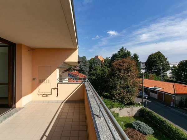 appartamento in vendita a Saronno