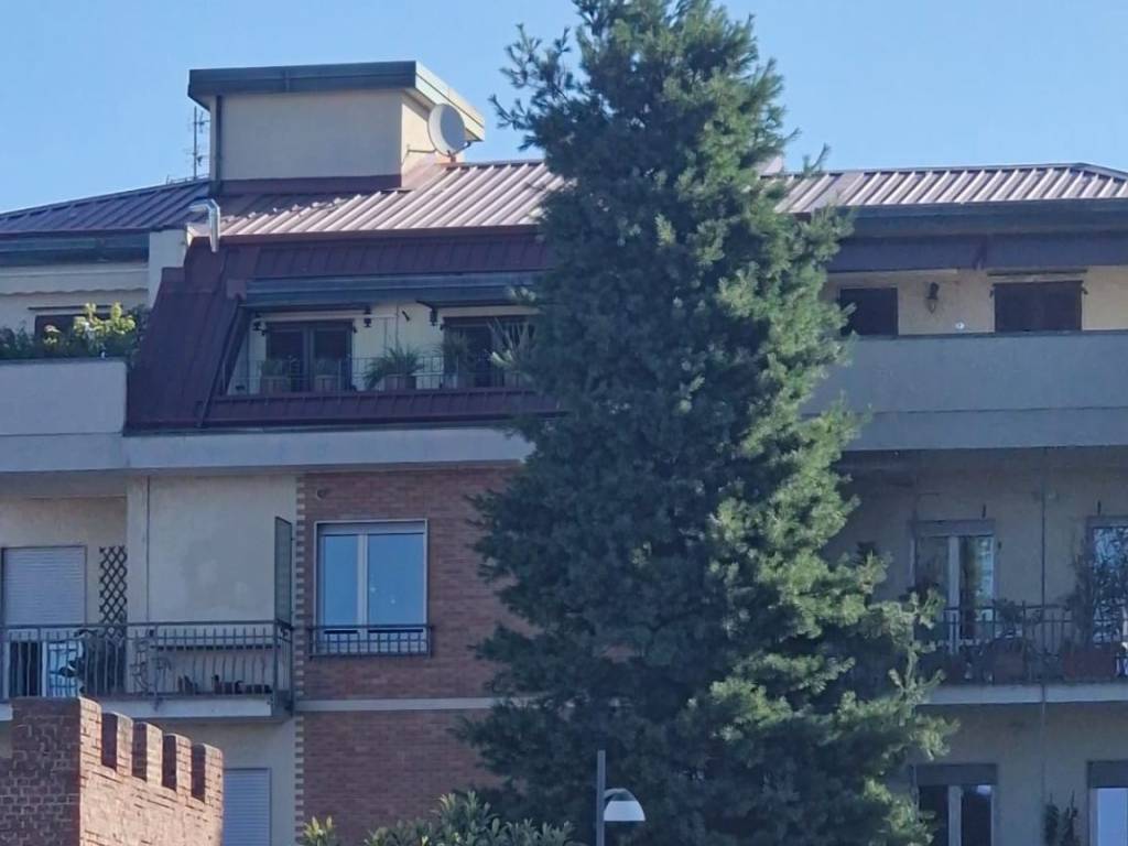 appartamento in vendita a Saronno