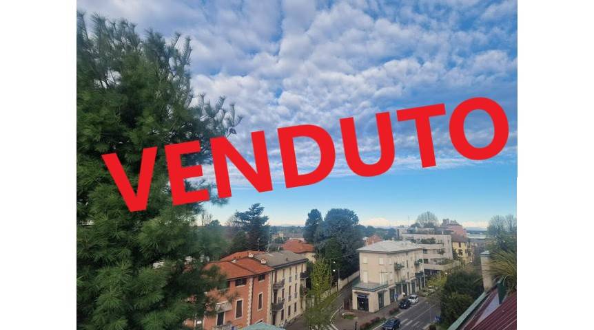 appartamento in vendita a Saronno