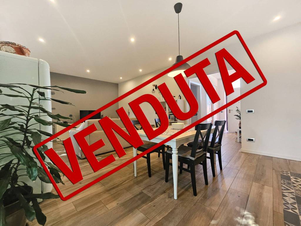 appartamento in vendita a Saronno