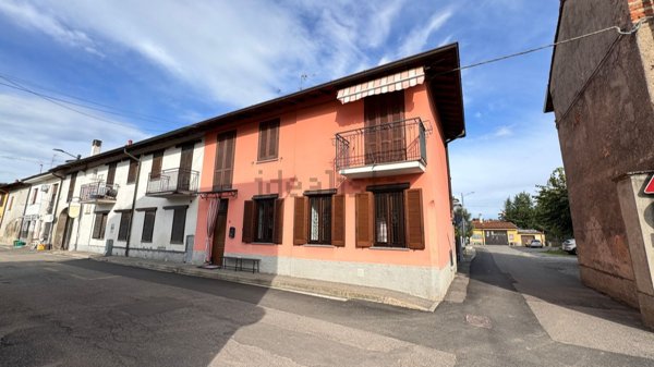casa indipendente in vendita a Saronno in zona Cascina Colombara