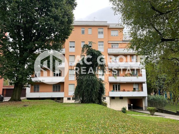appartamento in vendita a Saronno