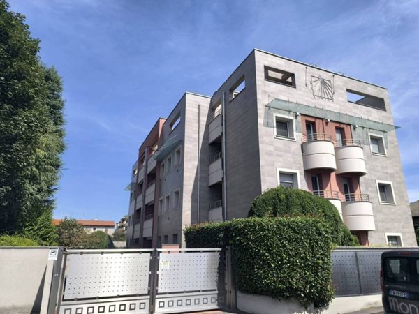 appartamento in vendita a Saronno