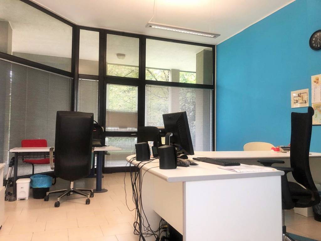 ufficio in vendita a Saronno