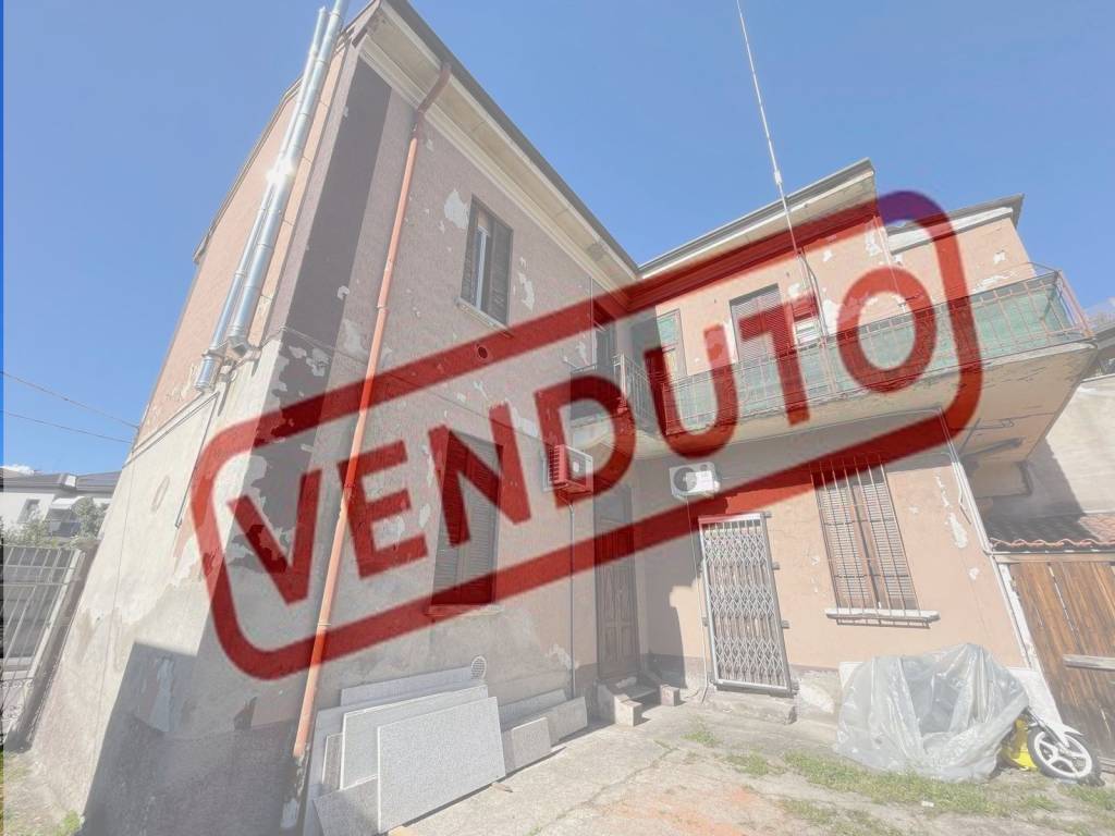 intera palazzina in vendita a Saronno