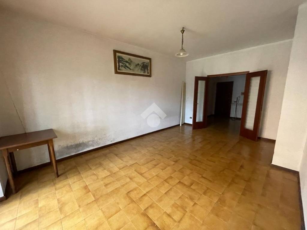 appartamento in vendita a Saronno