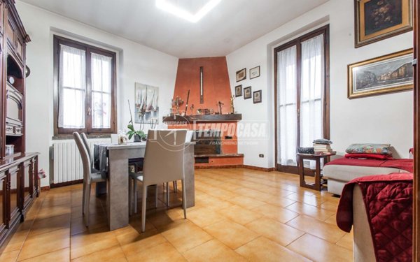 casa indipendente in vendita a Saronno