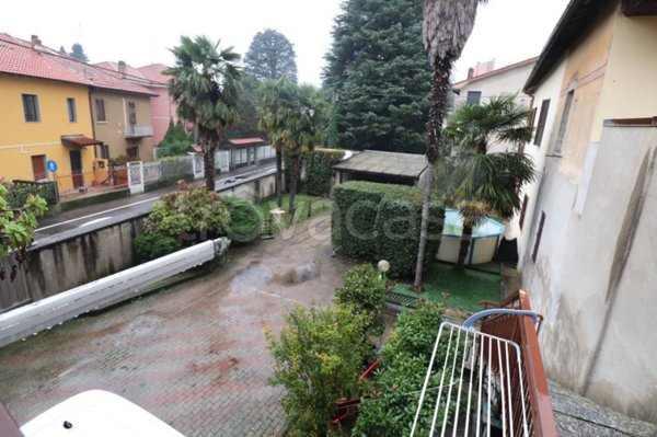 casa indipendente in vendita a Saronno