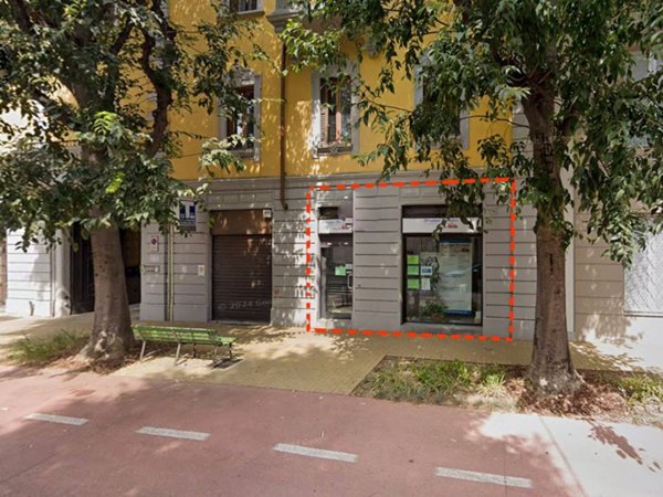 negozio in vendita a Saronno