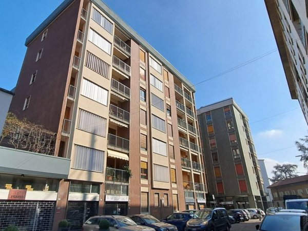 appartamento in vendita a Saronno