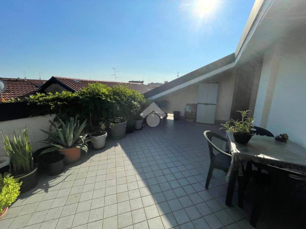 appartamento in vendita a Saronno