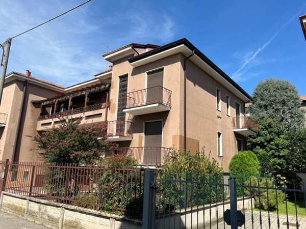 appartamento in vendita a Saronno