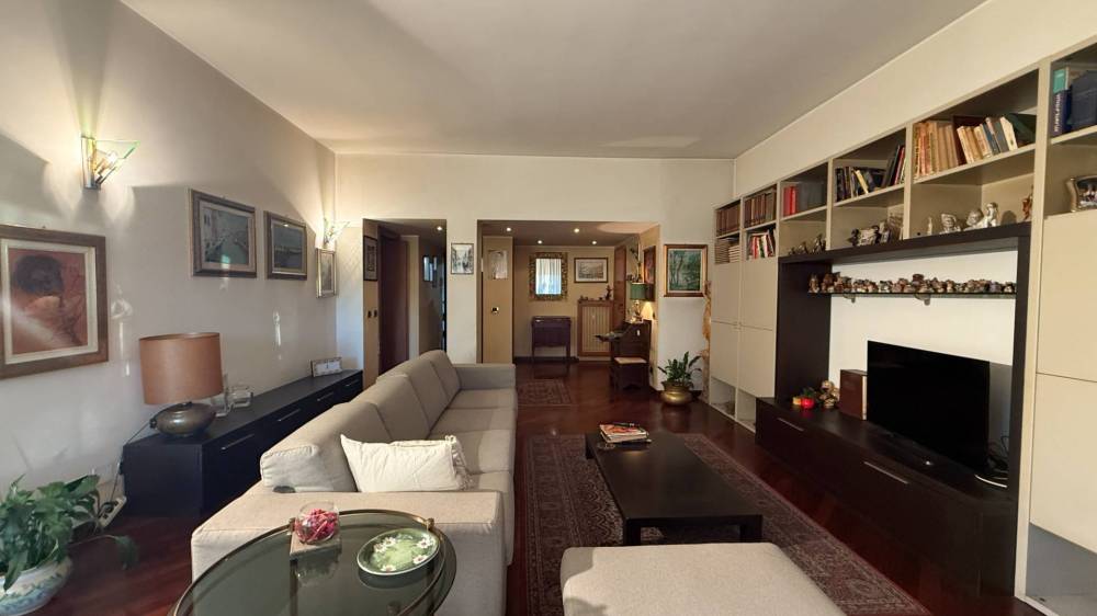 appartamento in vendita a Saronno