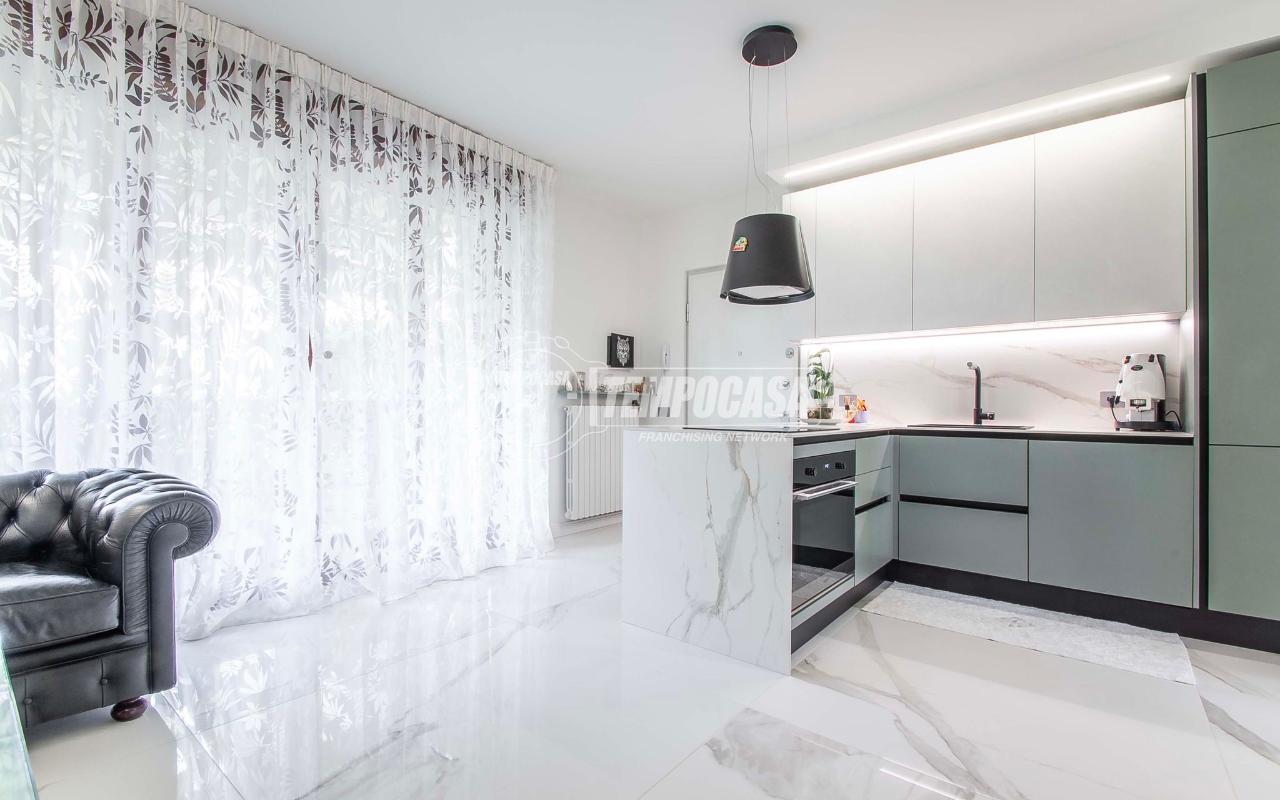 appartamento in vendita a Saronno