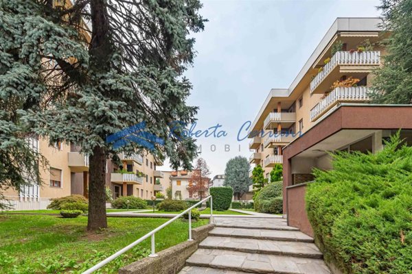 appartamento in vendita a Saronno