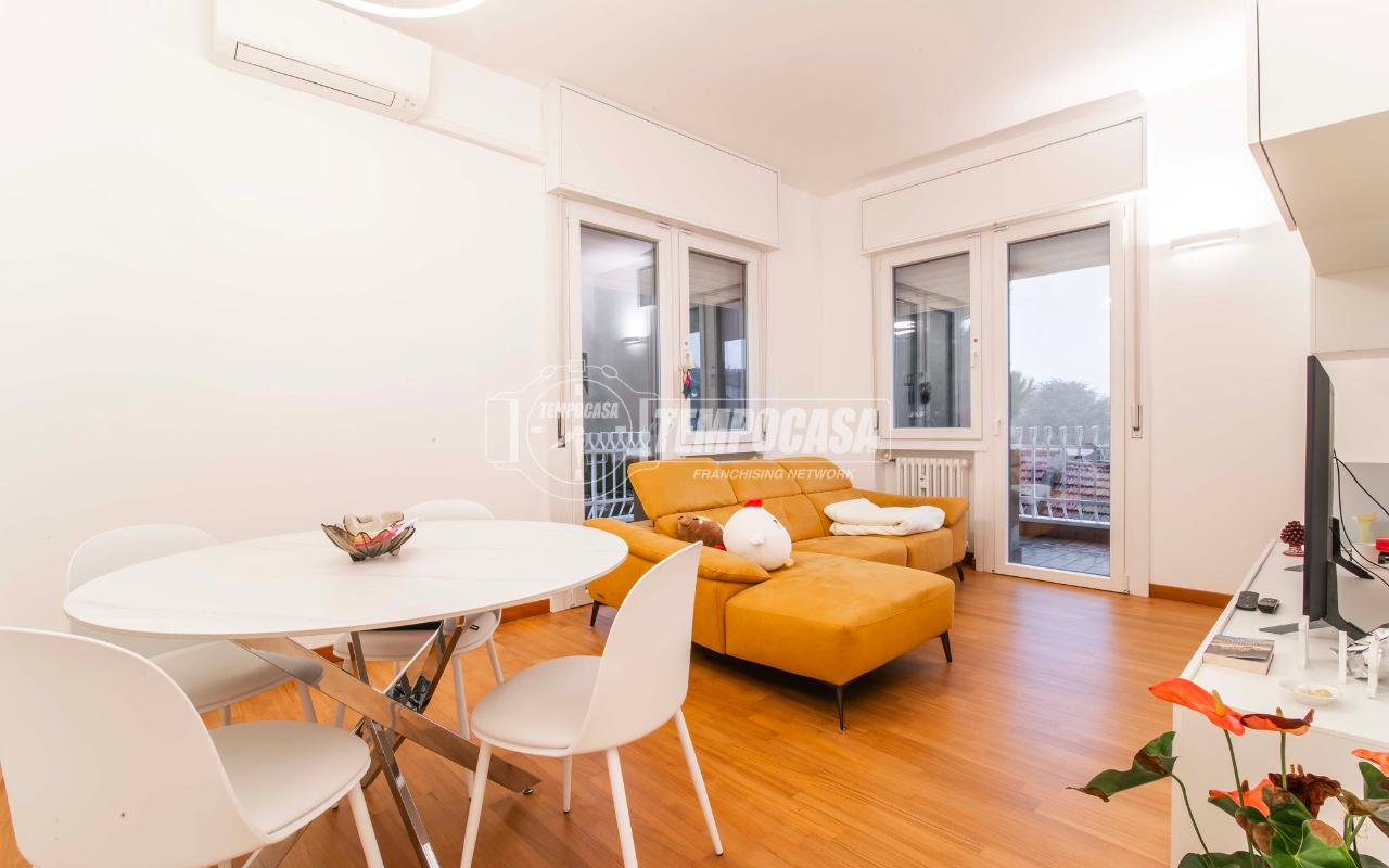 appartamento in vendita a Saronno